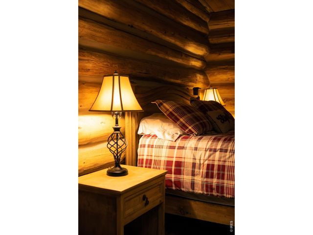 14142 N Saint Vrain Dr, Lyons, CO 80540