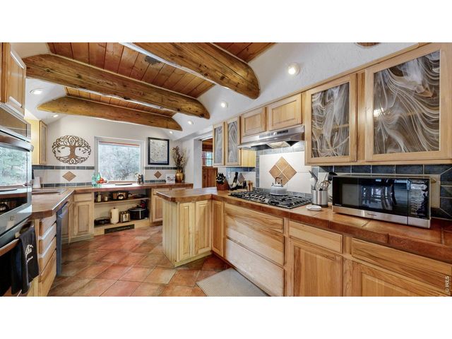 14142 N Saint Vrain Dr, Lyons, CO 80540