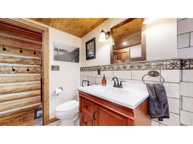 14142 N Saint Vrain Dr, Lyons, CO 80540