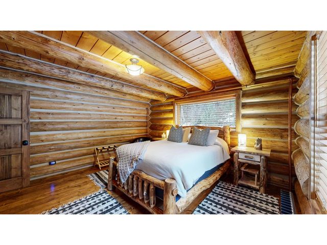 14142 N Saint Vrain Dr, Lyons, CO 80540