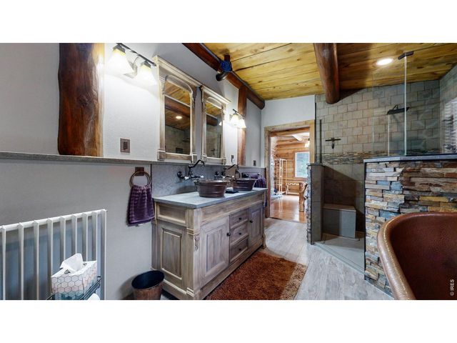 14142 N Saint Vrain Dr, Lyons, CO 80540