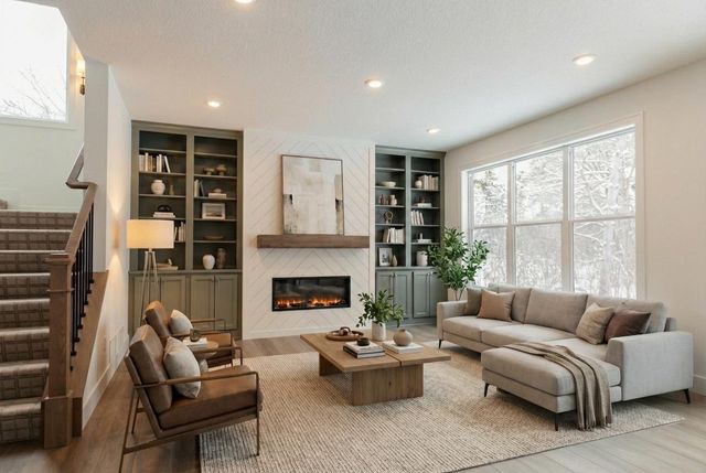 2816 Oxford Street N, Roseville, MN 55126