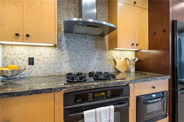 3009 Ocean Front Walk, Venice, CA 90291