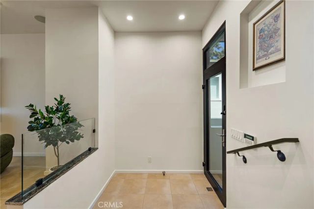 3009 Ocean Front Walk, Venice, CA 90291