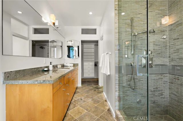 3009 Ocean Front Walk, Venice, CA 90291