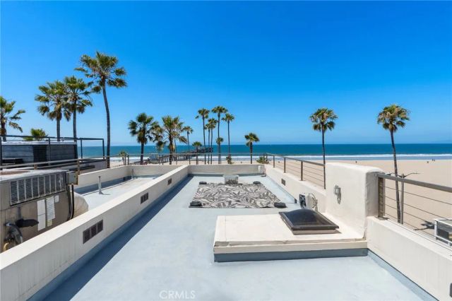 3009 Ocean Front Walk, Venice, CA 90291