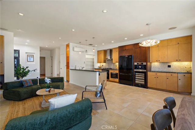 3009 Ocean Front Walk, Venice, CA 90291