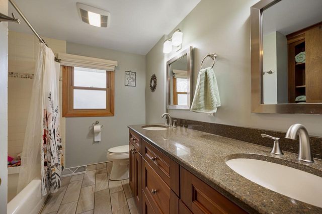 1000 School DRIVE, Waukesha, WI 53189