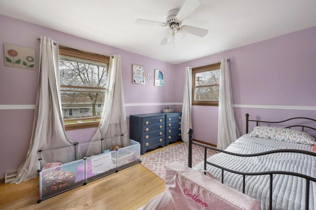 1000 School DRIVE, Waukesha, WI 53189
