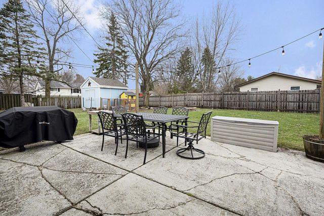 1000 School DRIVE, Waukesha, WI 53189