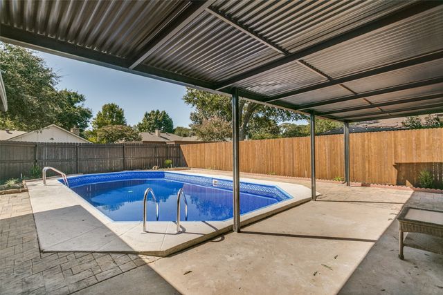 2704 Parkhaven Drive, Plano, TX 75075