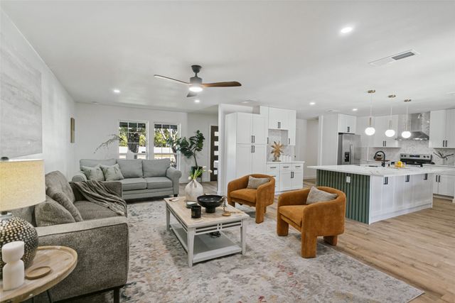 2704 Parkhaven Drive, Plano, TX 75075
