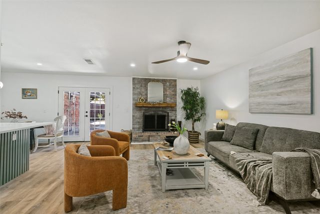 2704 Parkhaven Drive, Plano, TX 75075