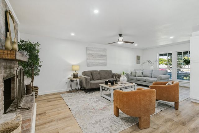 2704 Parkhaven Drive, Plano, TX 75075