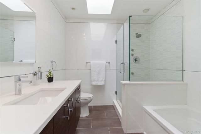 100 Northgate Circle, Melville, NY 11747