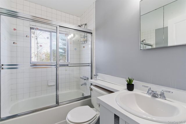 100 Northgate Circle, Melville, NY 11747