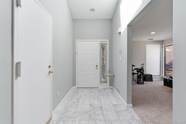 100 Northgate Circle, Melville, NY 11747