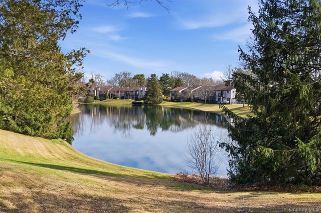 100 Northgate Circle, Melville, NY 11747