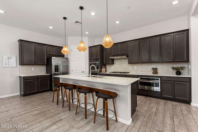 6500 W Antler Bend Place, Marana, AZ 85658