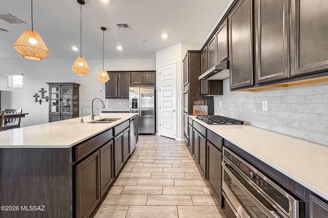 6500 W Antler Bend Place, Marana, AZ 85658