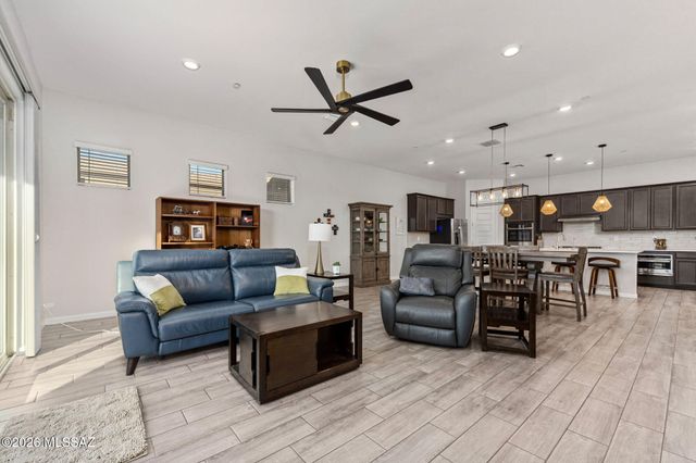 6500 W Antler Bend Place, Marana, AZ 85658