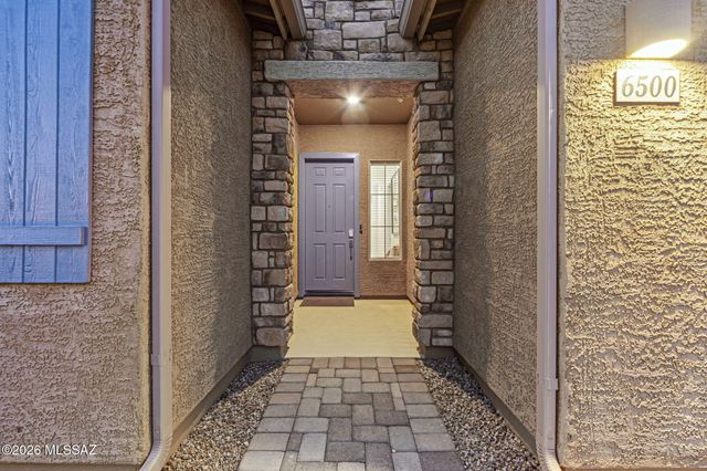 6500 W Antler Bend Place, Marana, AZ 85658