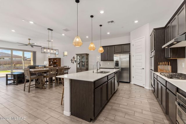 6500 W Antler Bend Place, Marana, AZ 85658