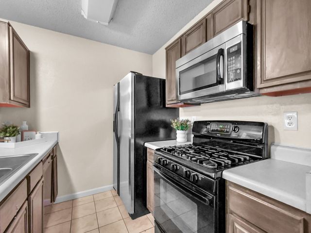 1722 Circle Creek Drive, Lewisville, TX 75067