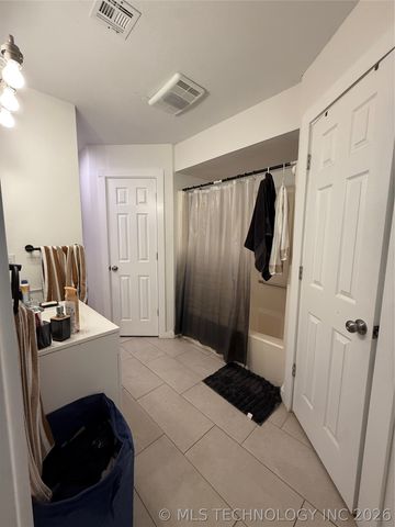 11207 S 1st Street, Jenks, OK 74037