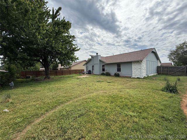 11207 S 1st Street, Jenks, OK 74037