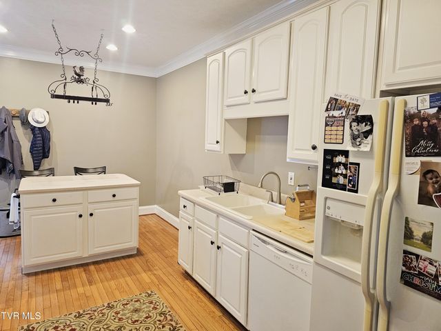 700 A Northwest The Terrace Street, Norton, VA 24273