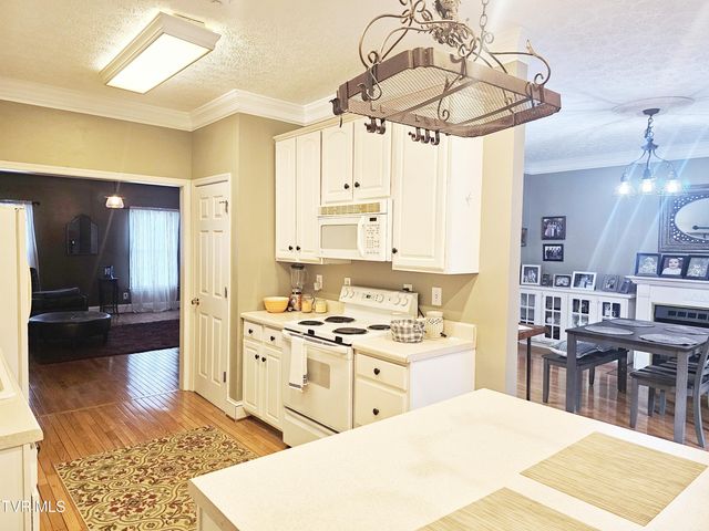 700 A Northwest The Terrace Street, Norton, VA 24273