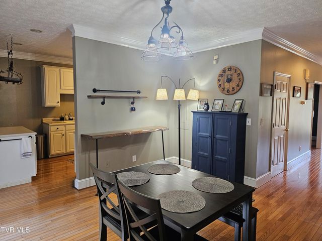 700 A Northwest The Terrace Street, Norton, VA 24273