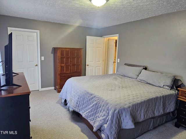 700 A Northwest The Terrace Street, Norton, VA 24273