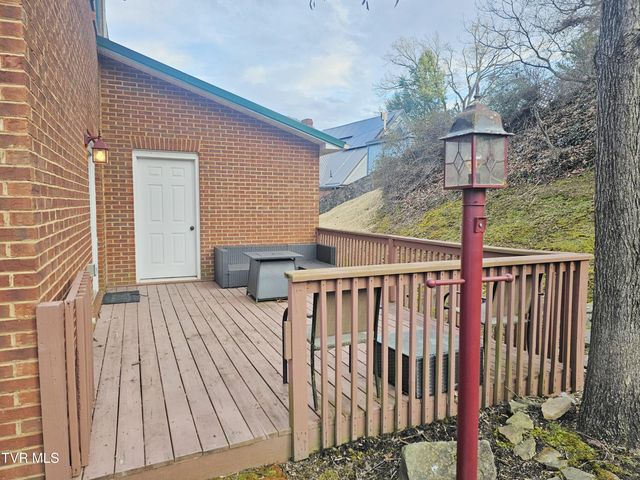 700 A Northwest The Terrace Street, Norton, VA 24273