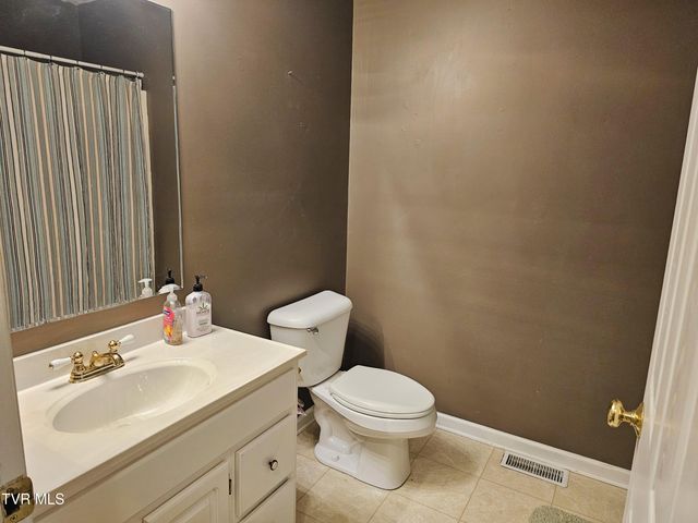 700 A Northwest The Terrace Street, Norton, VA 24273