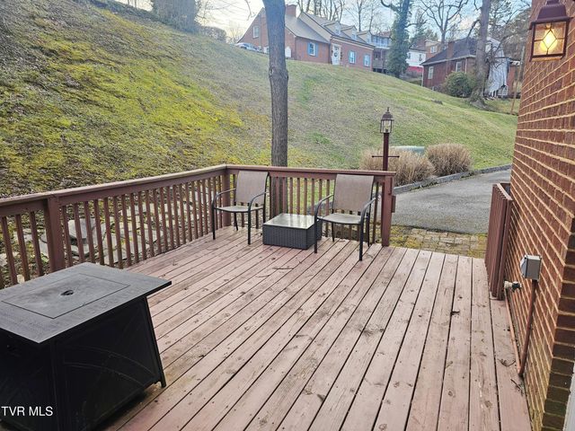 700 A Northwest The Terrace Street, Norton, VA 24273