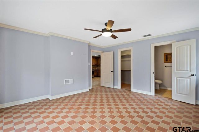 14733 County Road 384, Tyler, TX 75708