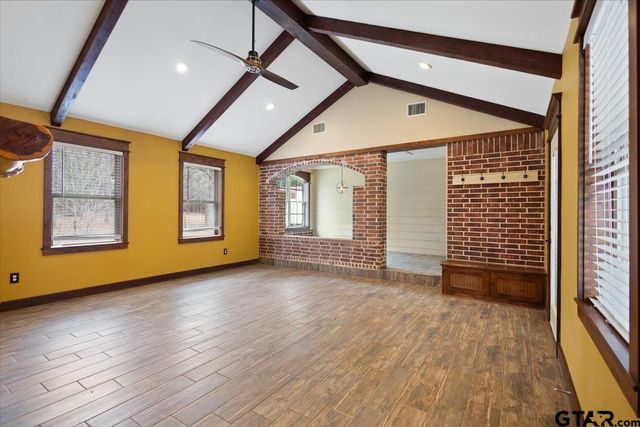 14733 County Road 384, Tyler, TX 75708