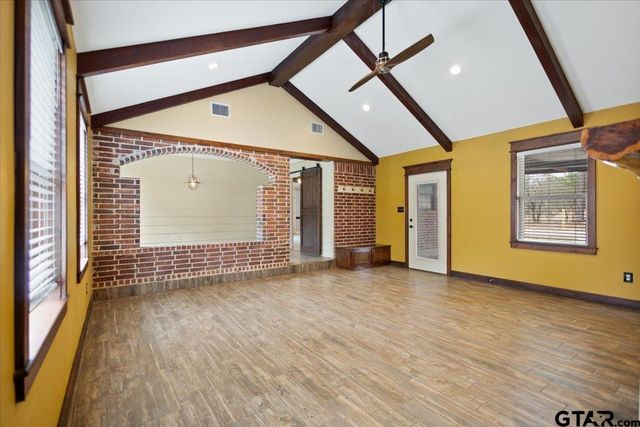 14733 County Road 384, Tyler, TX 75708