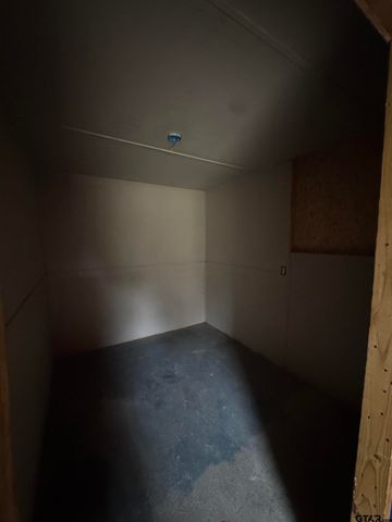 14733 County Road 384, Tyler, TX 75708