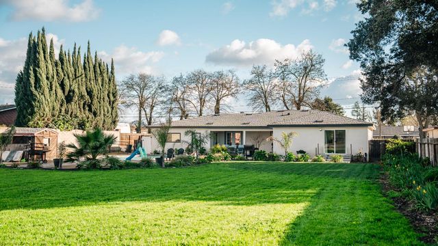 9115 Southland Rd, Manteca, CA 95336