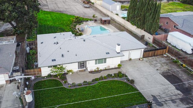 9115 Southland Rd, Manteca, CA 95336