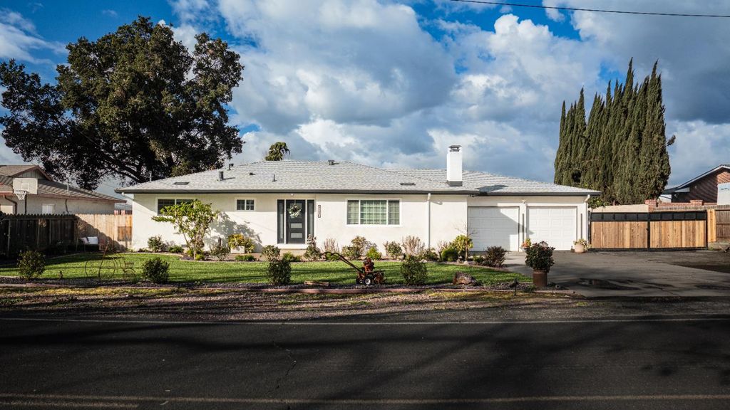 9115 Southland Rd, Manteca, CA 95336