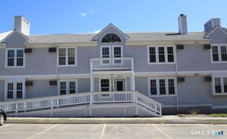 82 Longview Street 44, Waterford, CT 06385