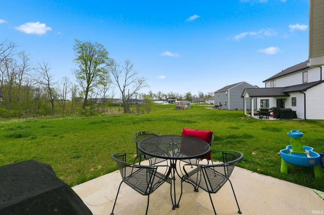 1907 Waynedale Drive, Garrett, IN 46738