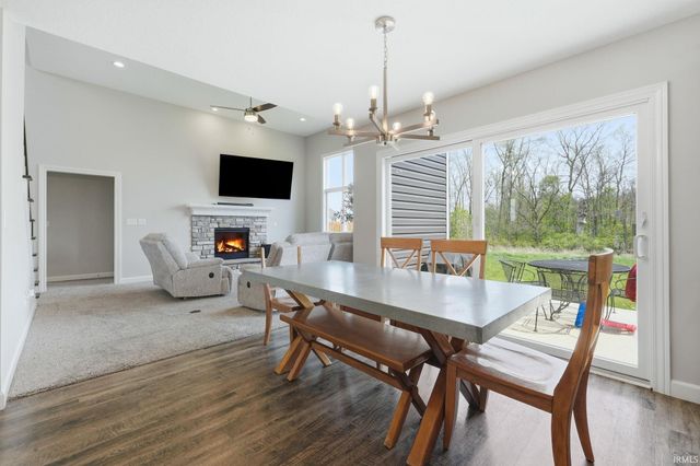 1907 Waynedale Drive, Garrett, IN 46738
