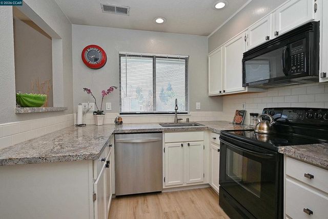 94 Elder Dr H, Pacheco, CA 94553