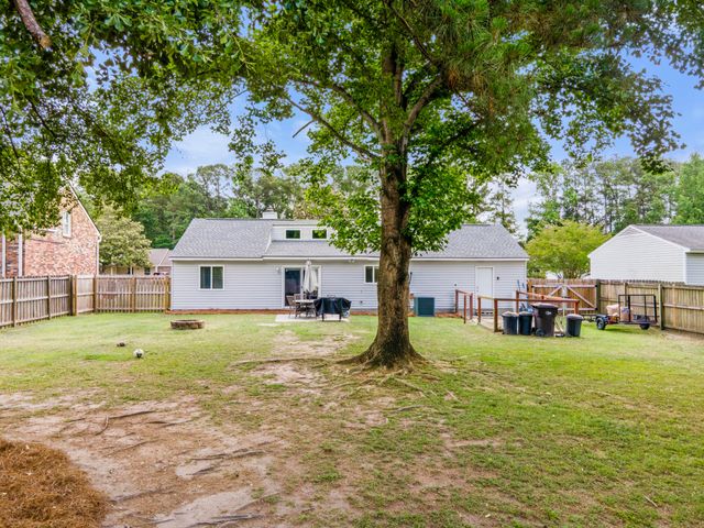 155 Aylesbury Road, Goose Creek, SC 29445