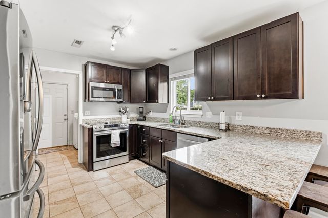 155 Aylesbury Road, Goose Creek, SC 29445